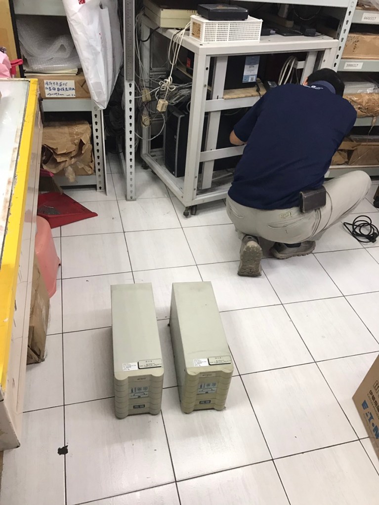 泓統資訊-伊頓飛瑞C-3000F 3KVA On-Line在線式UPS不斷電系統安裝