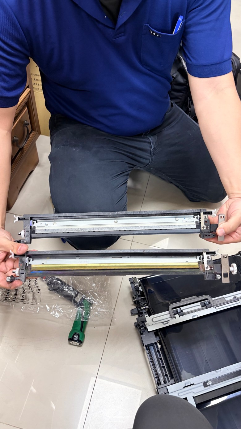 影印機印出「鬼畫符」？別讓那一條黑線壞了您的專業形象！