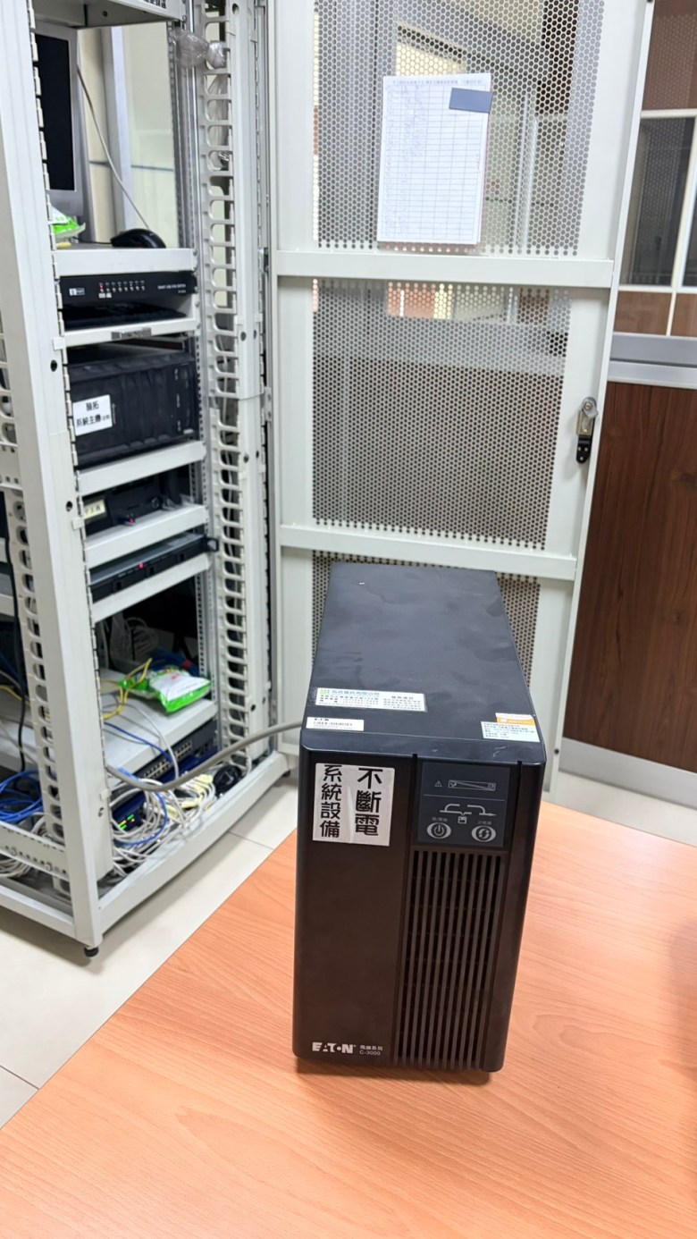 【機房維護案例】岡山螺絲廠 EATON C-3000F 不斷電系統電池汰換，專業消除斷電隱患